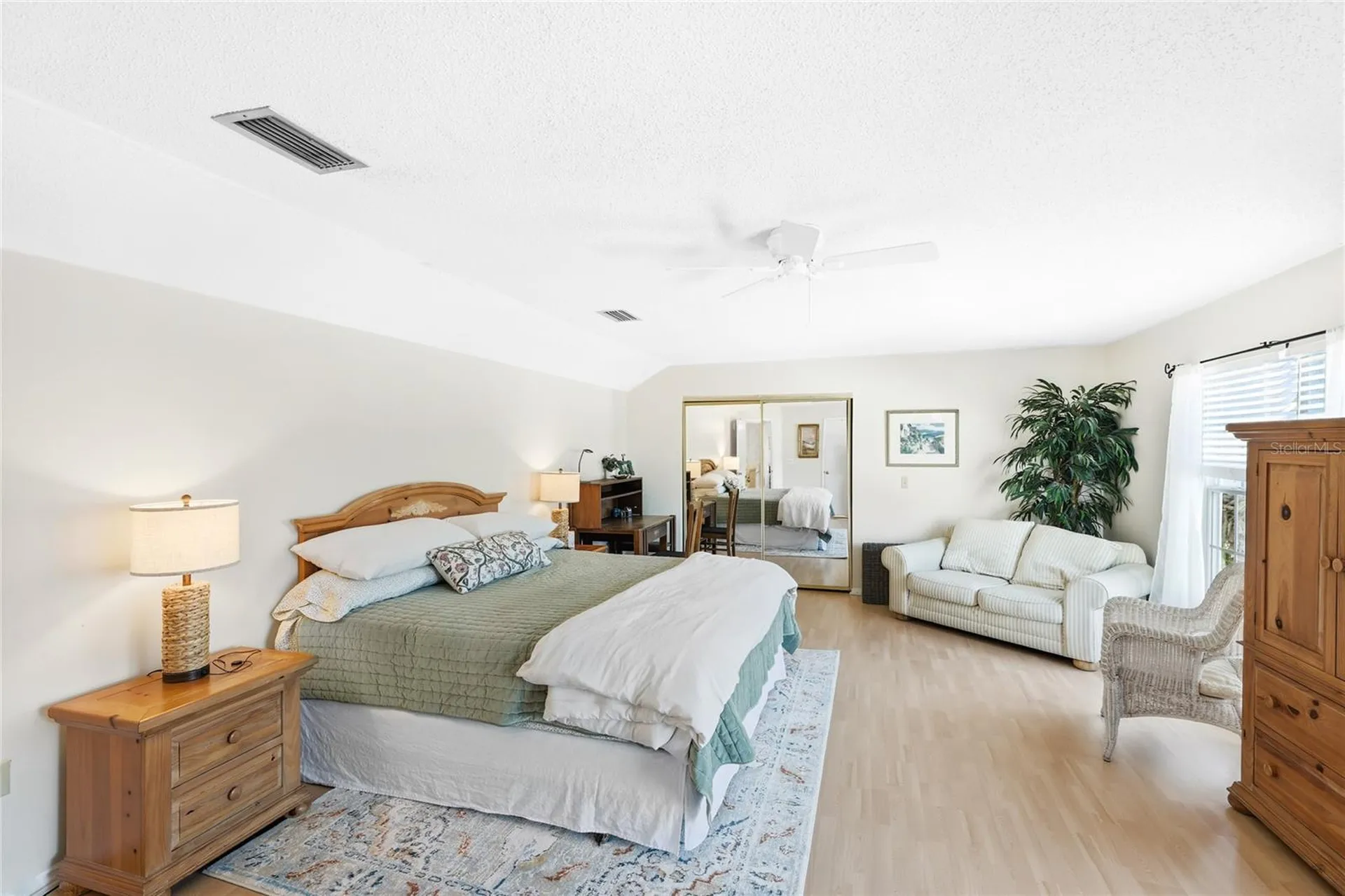 212 85th Street Holmes Beach FL 34217