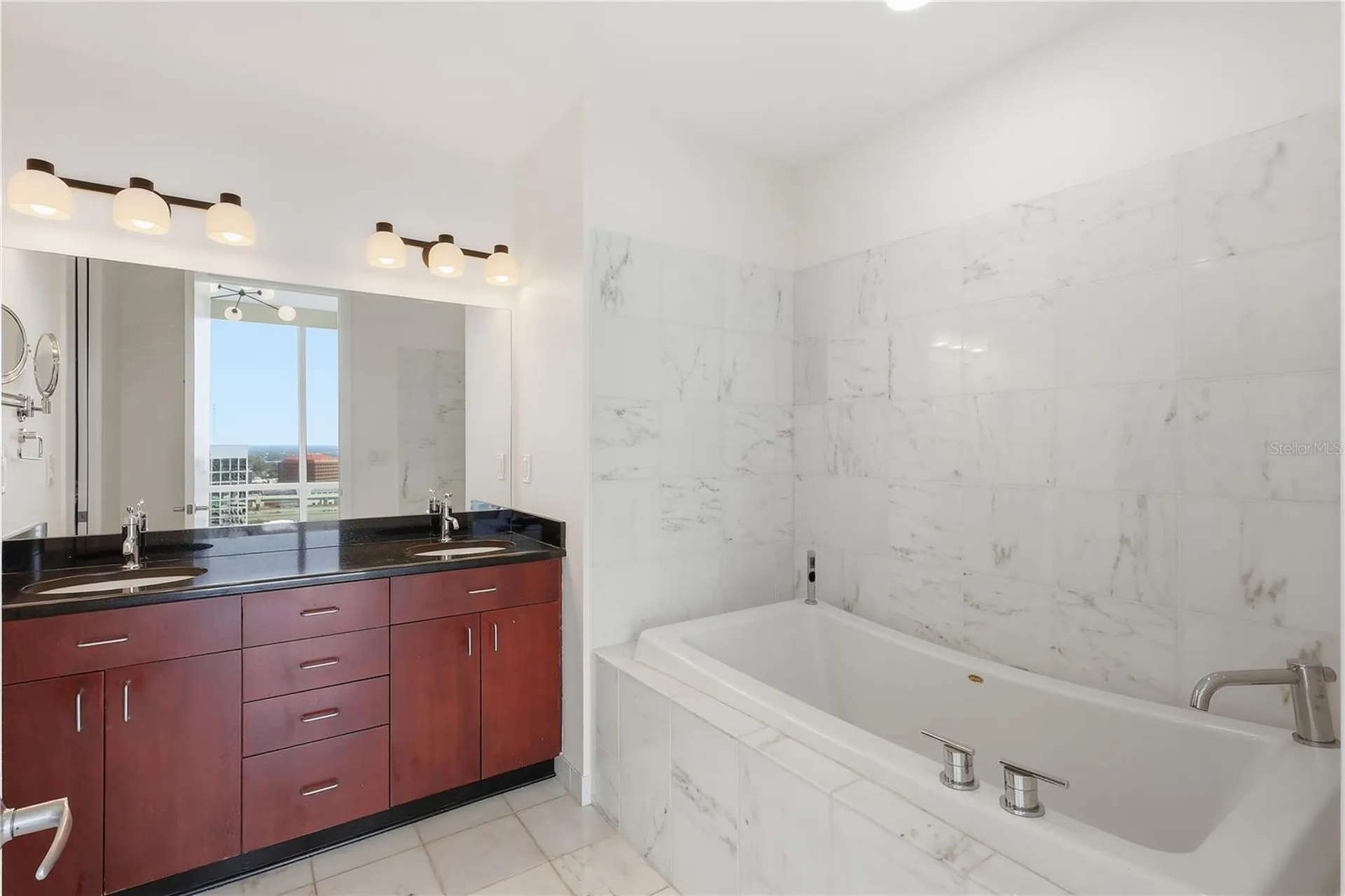 150 E Robinson Street Orlando FL 32801