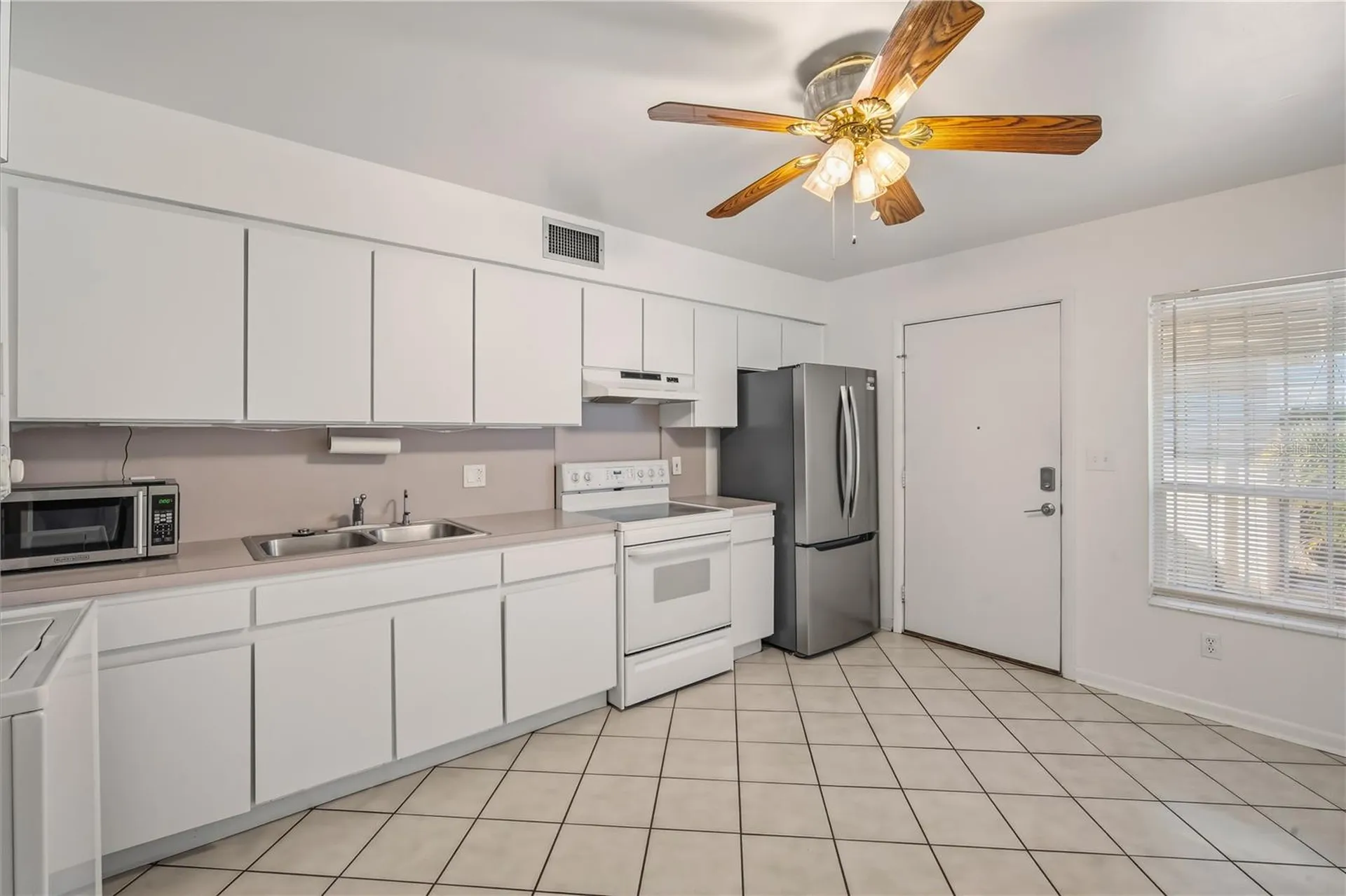 4521 W La Villa Lane Tampa FL 33611