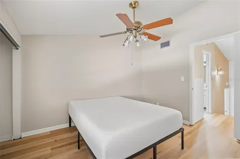 4521 W La Villa Lane Tampa FL 33611