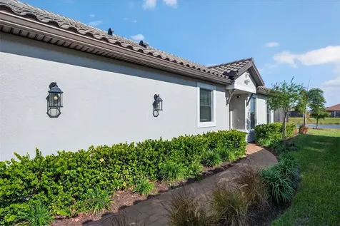 3021 Veneto Court Lakewood Ranch FL 34211