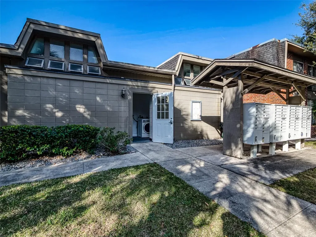 1700 SW 16th Court Gainesville FL 32608