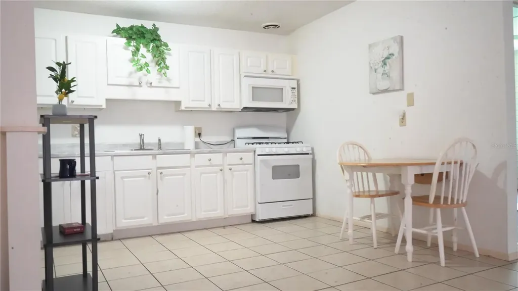 1700 SW 16th Court Gainesville FL 32608
