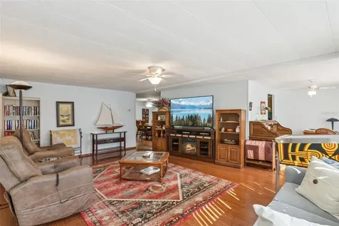 221 Pinewood Drive Eustis FL 32726