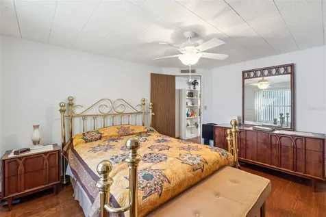 221 Pinewood Drive Eustis FL 32726