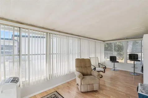 221 Pinewood Drive Eustis FL 32726