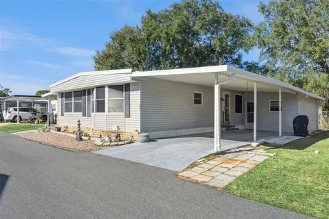 221 Pinewood Drive Eustis FL 32726