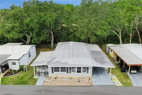 221 Pinewood Drive Eustis FL 32726