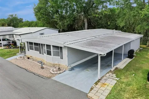 221 Pinewood Drive Eustis FL 32726