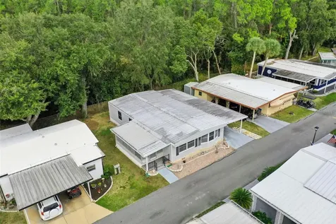 221 Pinewood Drive Eustis FL 32726