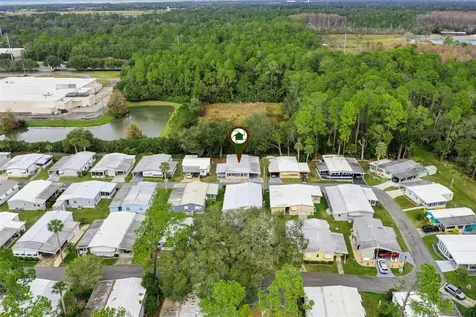 221 Pinewood Drive Eustis FL 32726