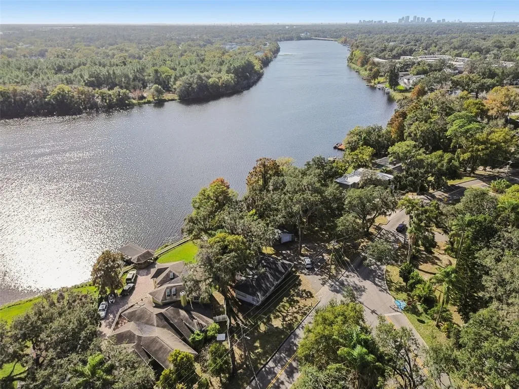 4601 River Hills Drive Tampa FL 33617