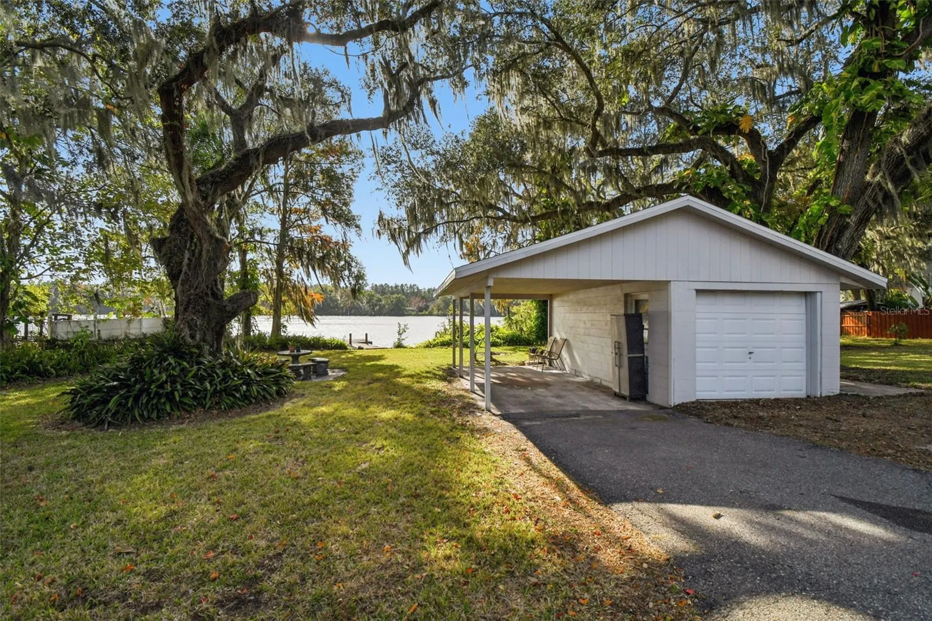 4601 River Hills Drive Tampa FL 33617