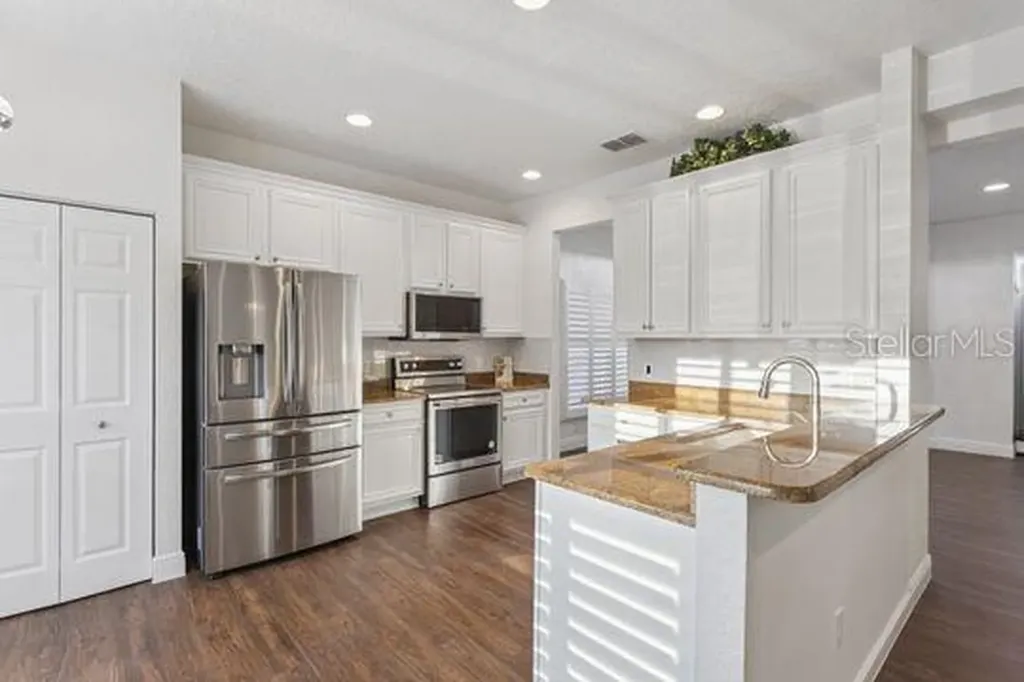 5107 NE 122nd Boulevard Oxford FL 34484