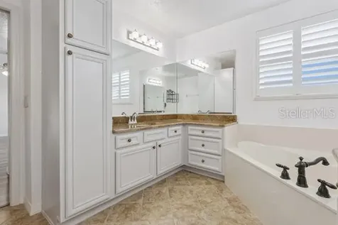 5107 NE 122nd Boulevard Oxford FL 34484