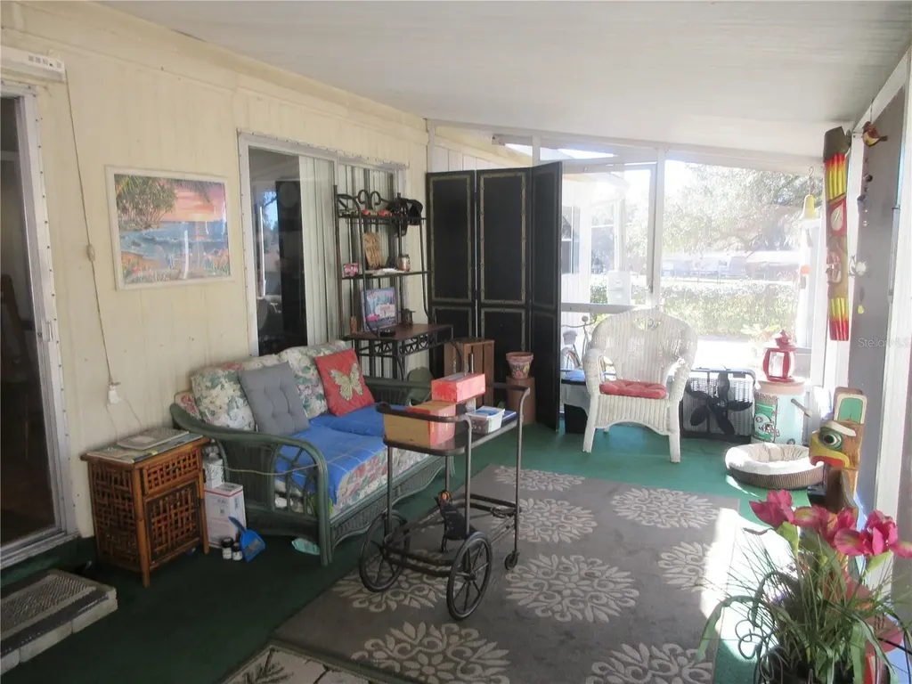 5888 SE 164th Avenue Ocklawaha FL 32179