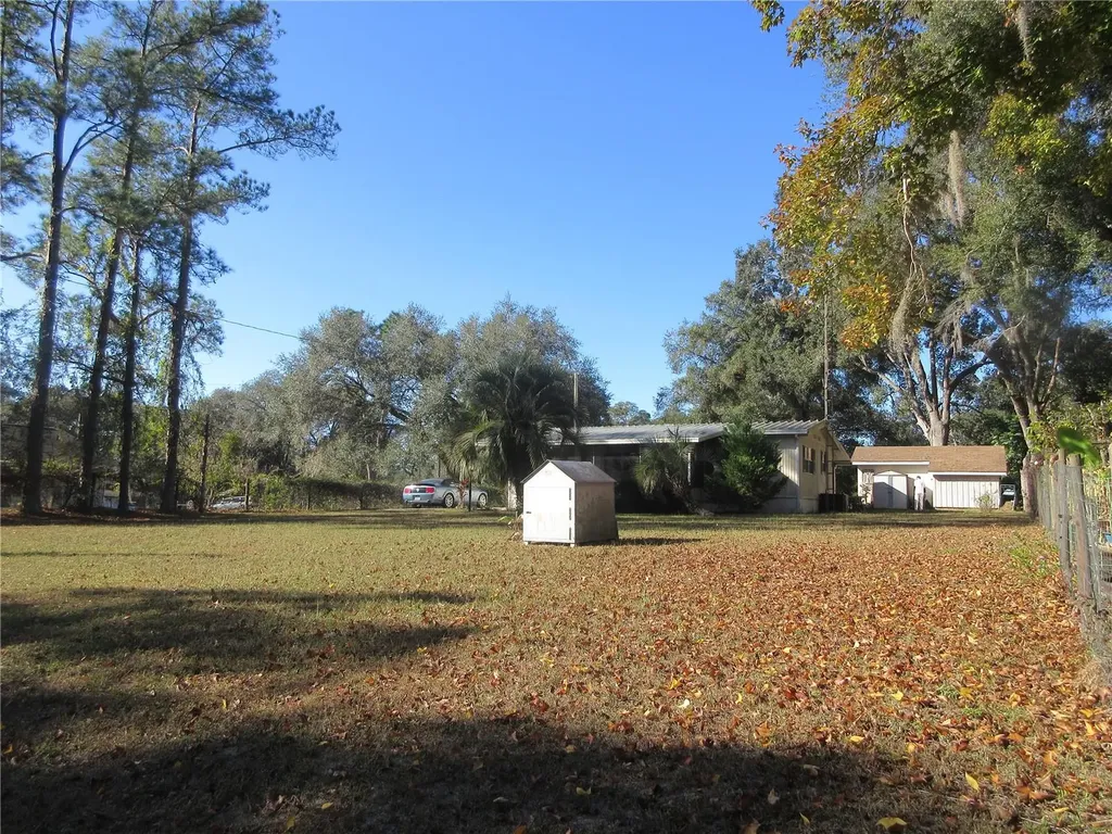 5888 SE 164th Avenue Ocklawaha FL 32179