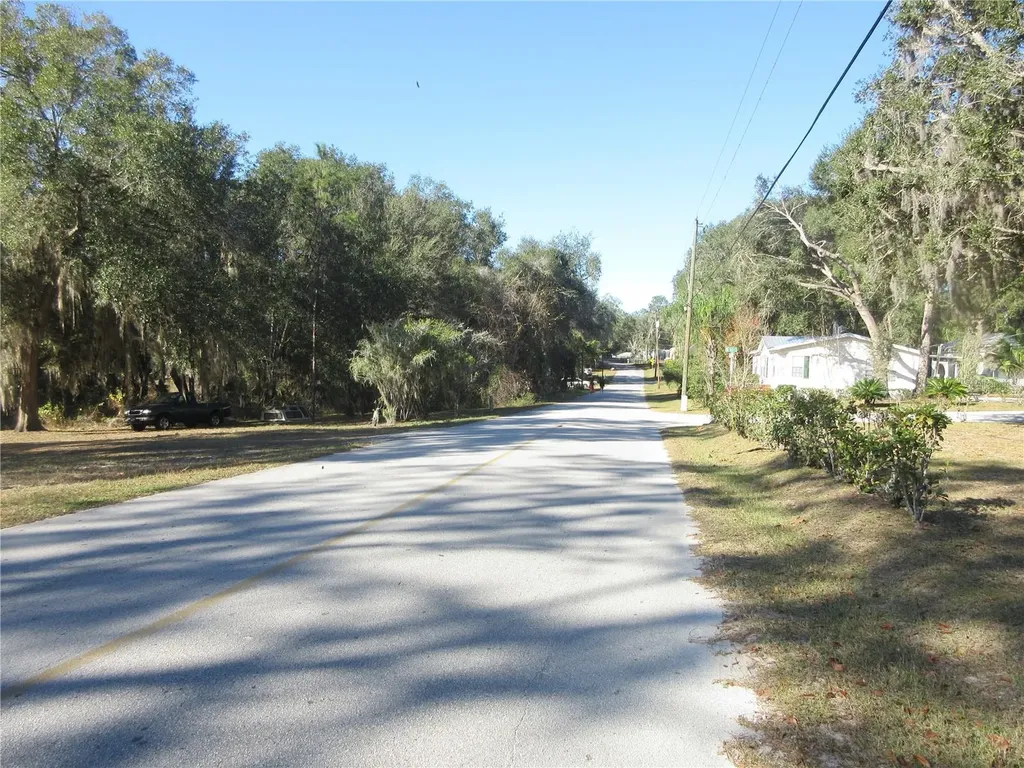 5888 SE 164th Avenue Ocklawaha FL 32179