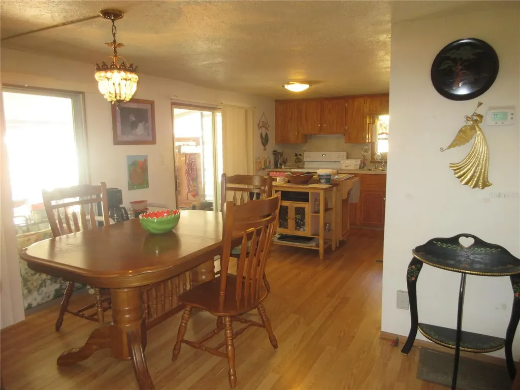 5888 SE 164th Avenue Ocklawaha FL 32179