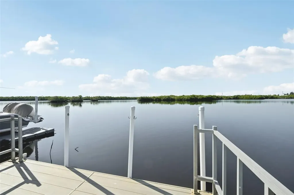 156 Martinique Road North Port FL 34287