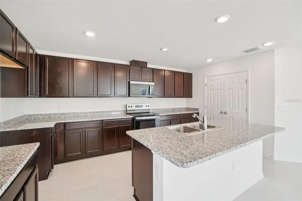3151 Hopewell Avenue Palmetto FL 34221