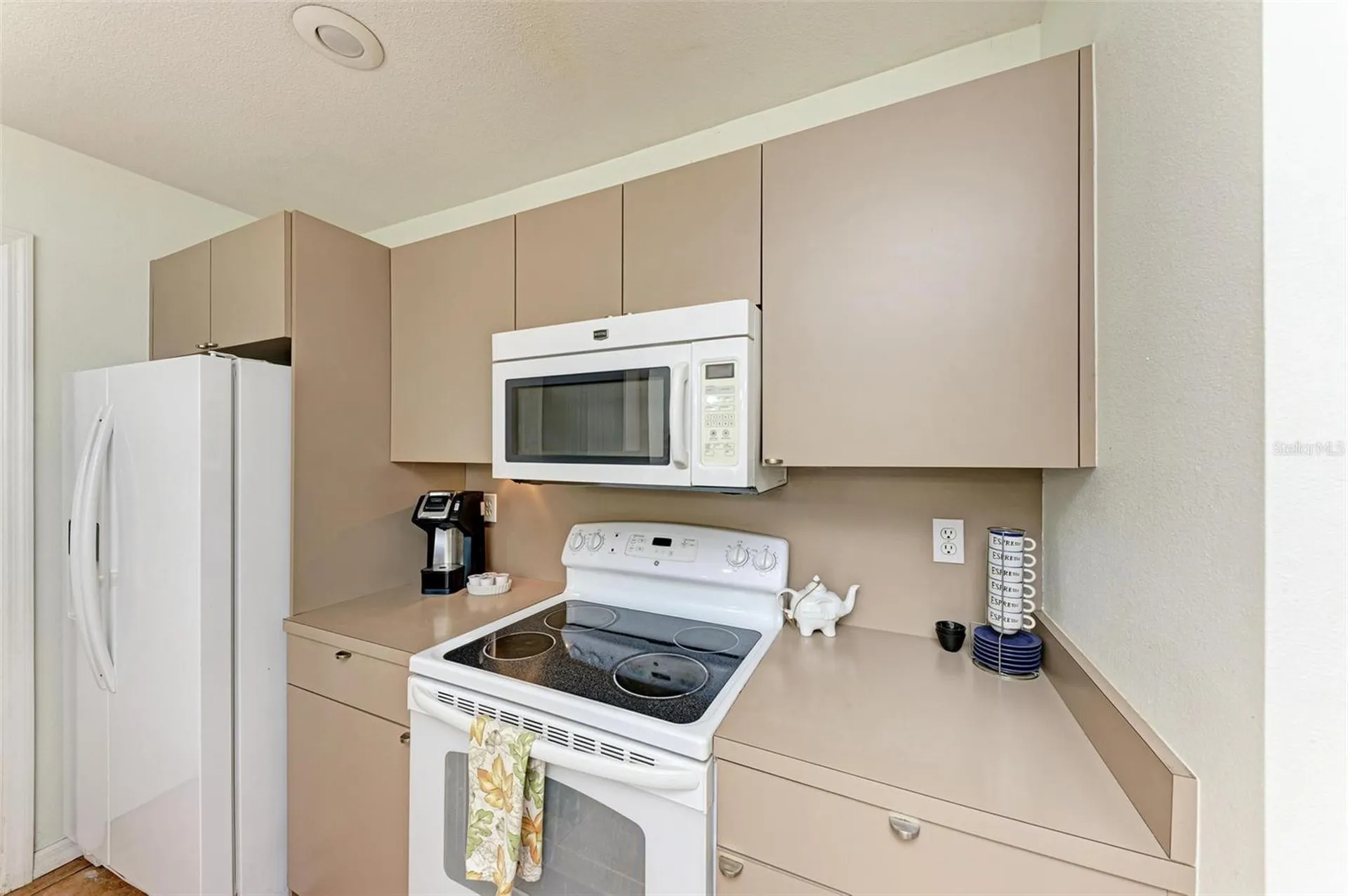 2660 Davis Boulevard Sarasota FL 34237