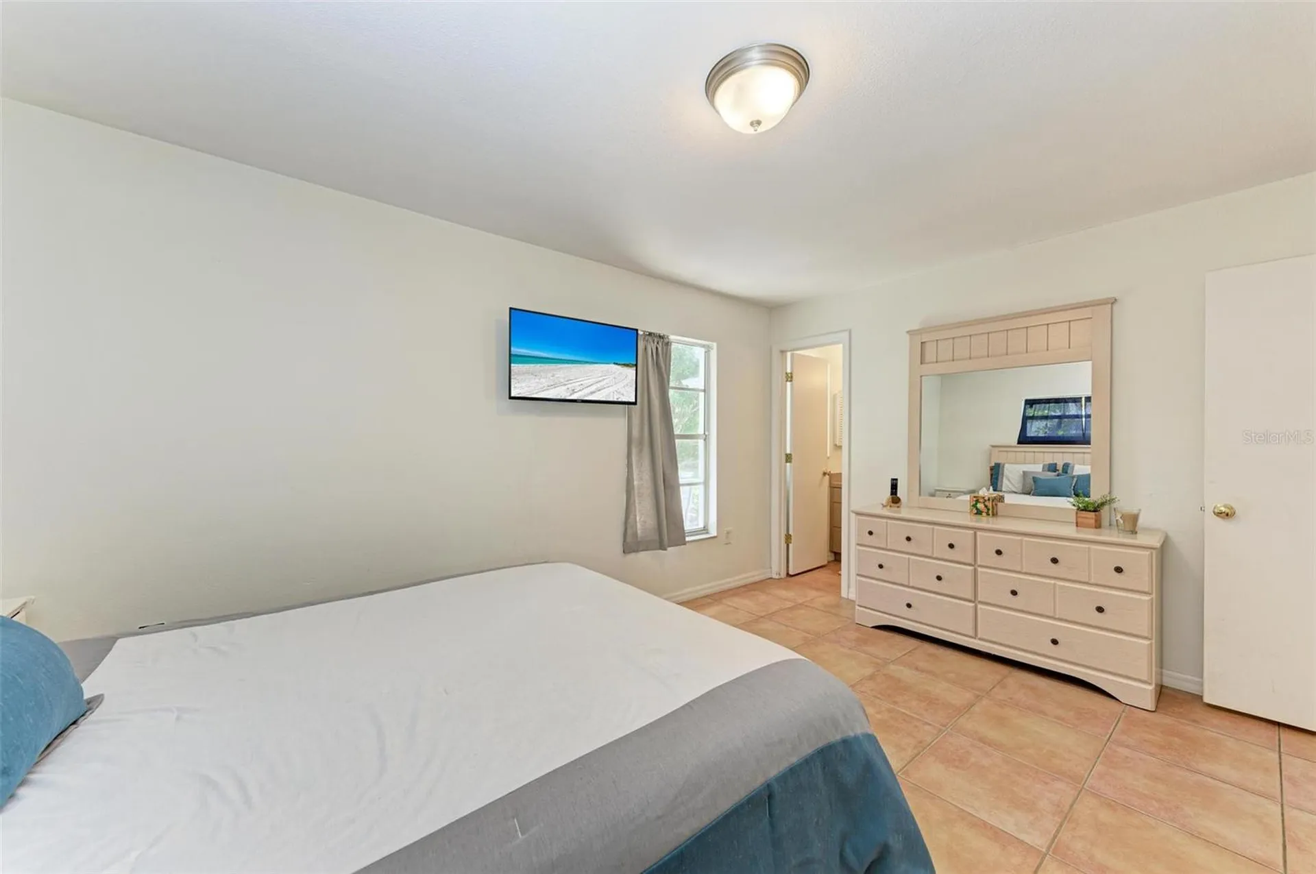 2660 Davis Boulevard Sarasota FL 34237