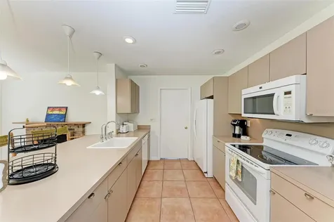 2660 Davis Boulevard Sarasota FL 34237