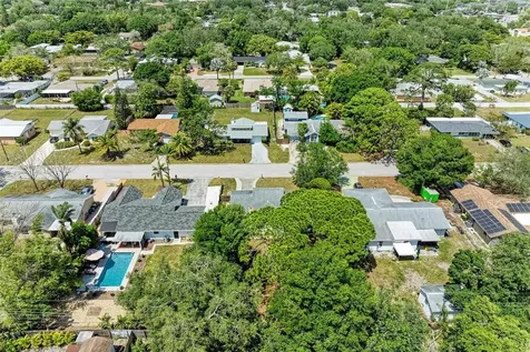2660 Davis Boulevard Sarasota FL 34237