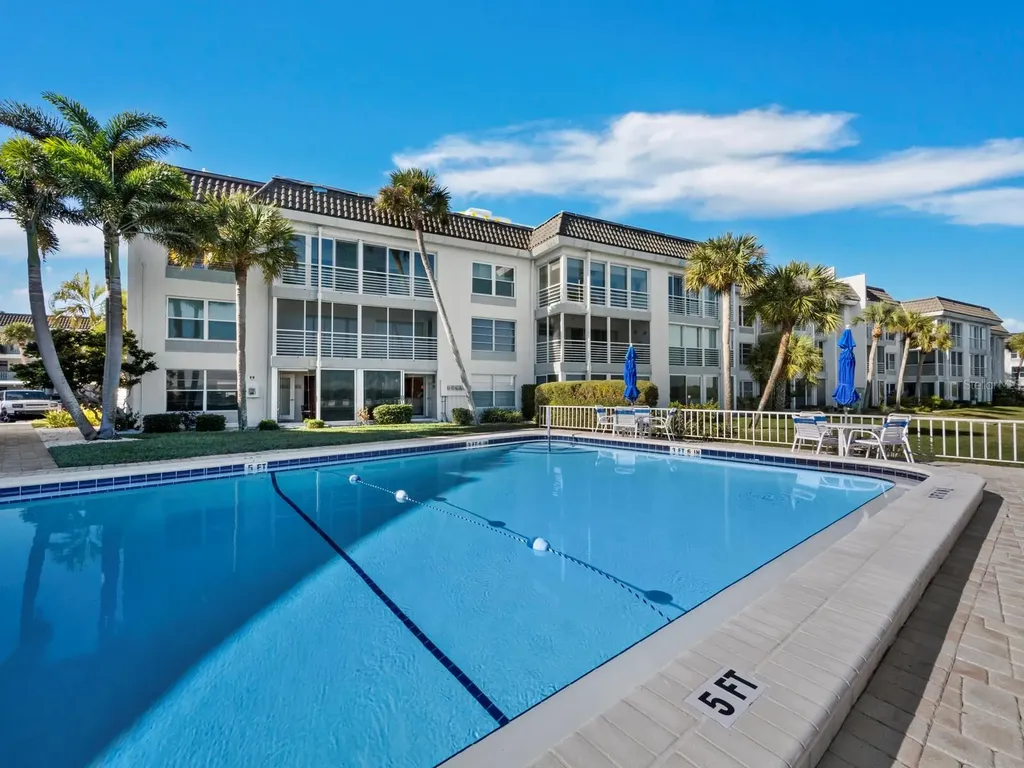 4430 Exeter Drive Longboat Key FL 34228