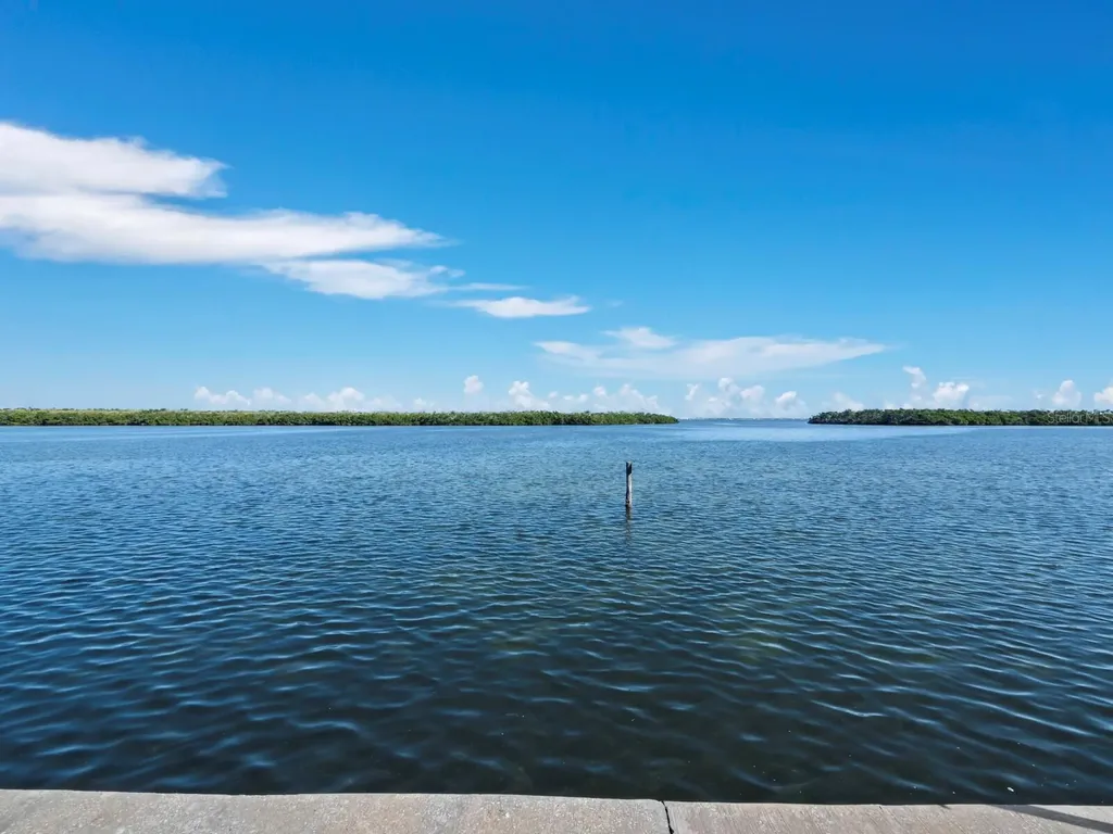 4430 Exeter Drive Longboat Key FL 34228