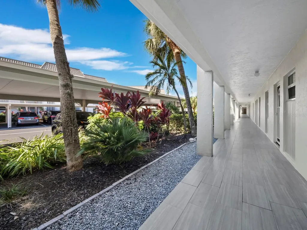 4430 Exeter Drive Longboat Key FL 34228