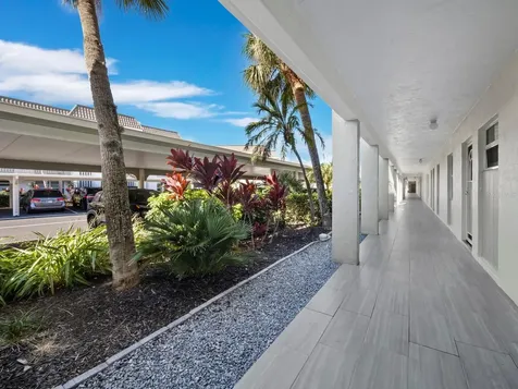 4430 Exeter Drive Longboat Key FL 34228