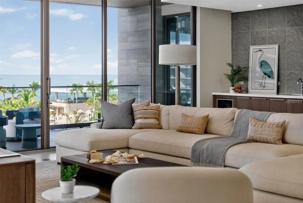 1591 Gulf Of Mexico Drive Longboat Key FL 34228