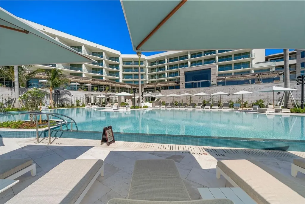1591 Gulf Of Mexico Drive Longboat Key FL 34228