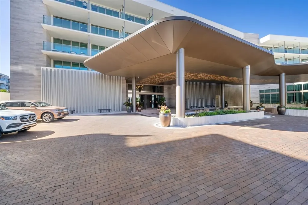 1591 Gulf Of Mexico Drive Longboat Key FL 34228