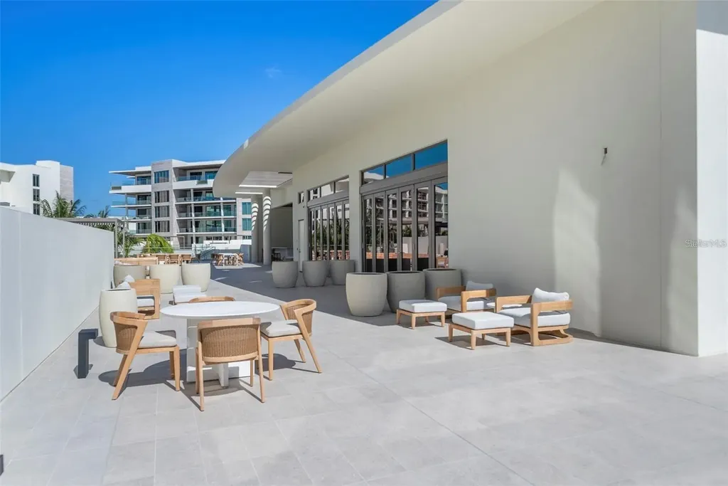 1591 Gulf Of Mexico Drive Longboat Key FL 34228