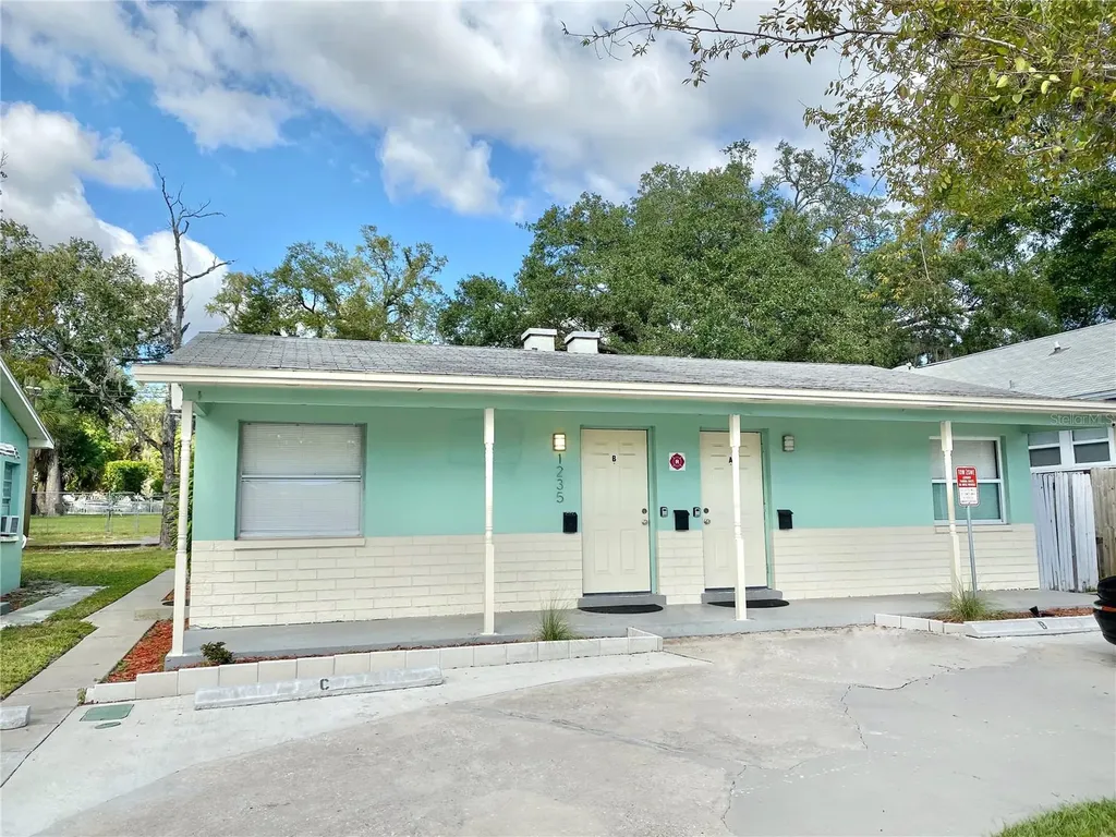 1235 22nd Avenue S St Petersburg FL 33705
