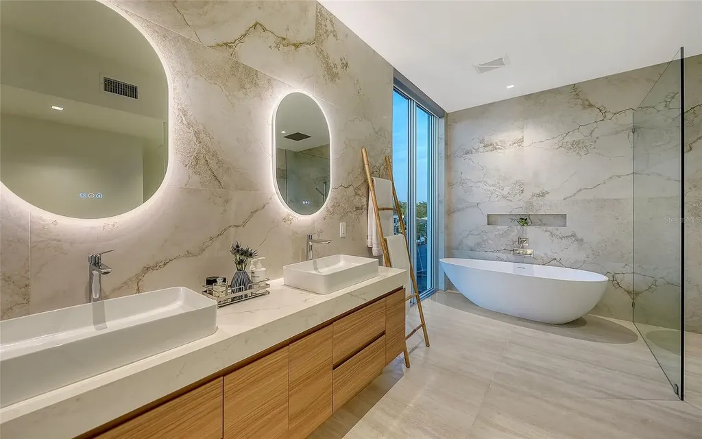 1401 Kenilworth Street Sarasota FL 34231