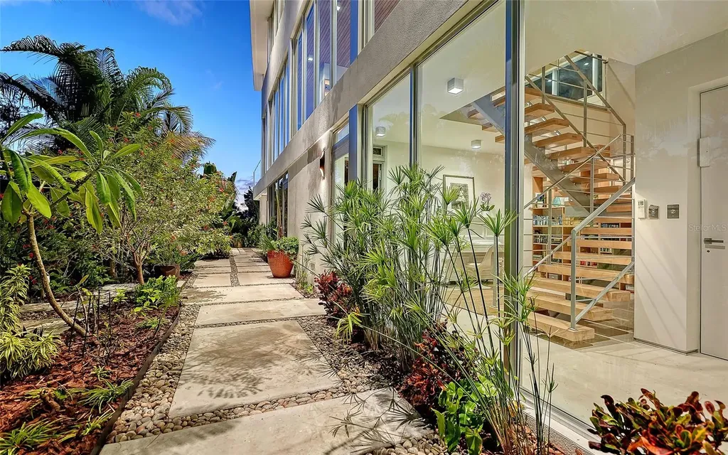 1401 Kenilworth Street Sarasota FL 34231