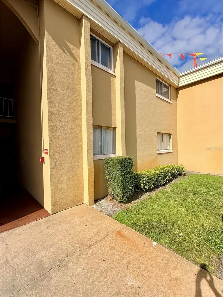 1000 Lake Of The Woods Boulevard Casselberry FL 32730