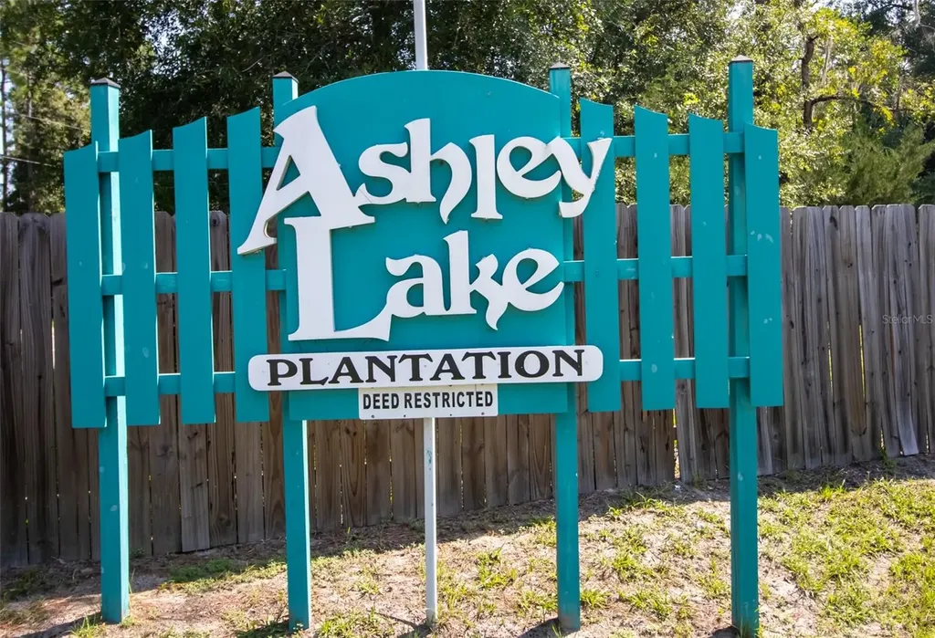 101 Ashley Lake Drive Melrose FL 32666