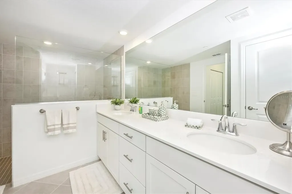 17700 Boracay Court Venice FL 34293