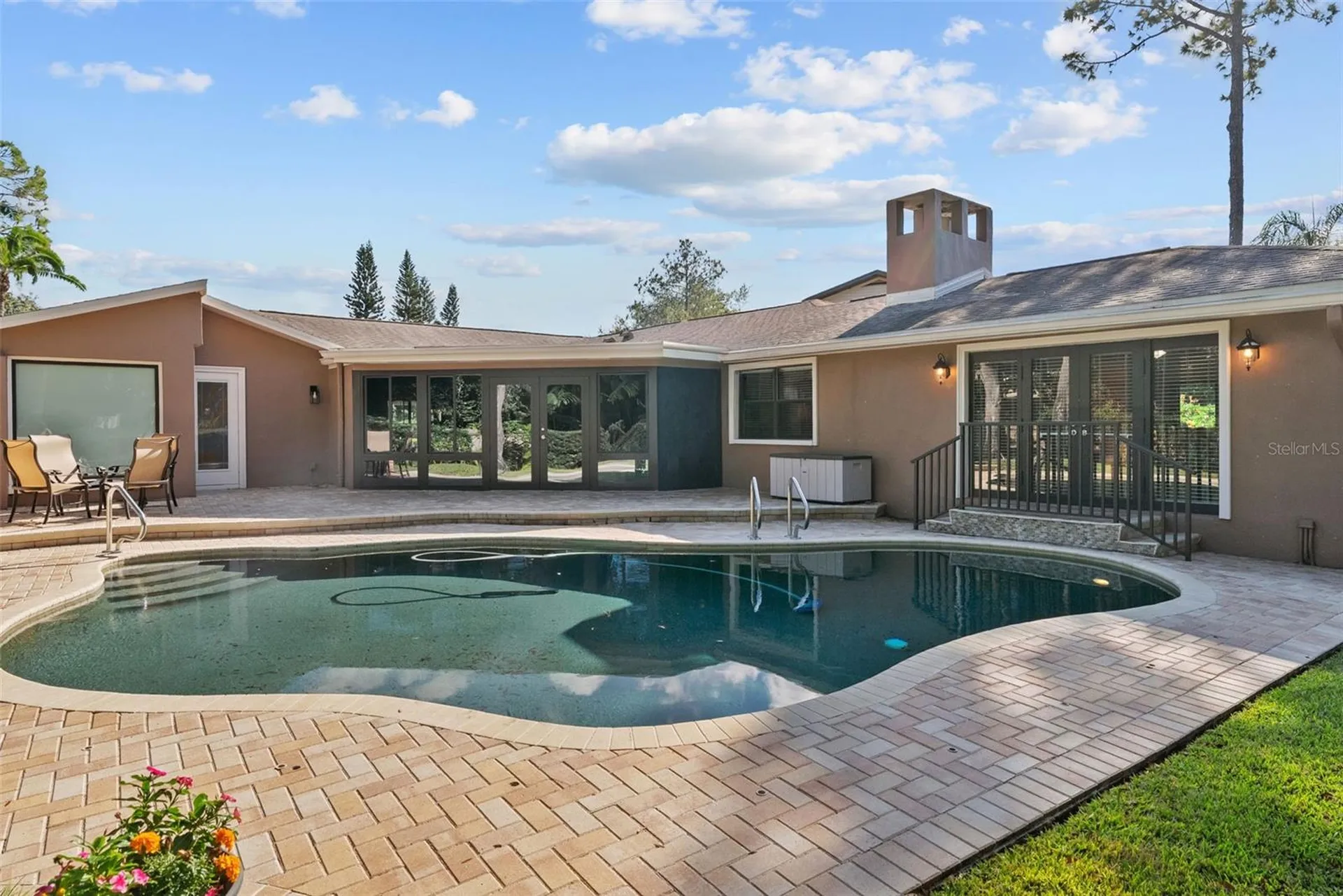 2943 Whisper Lane N Clearwater FL 33762