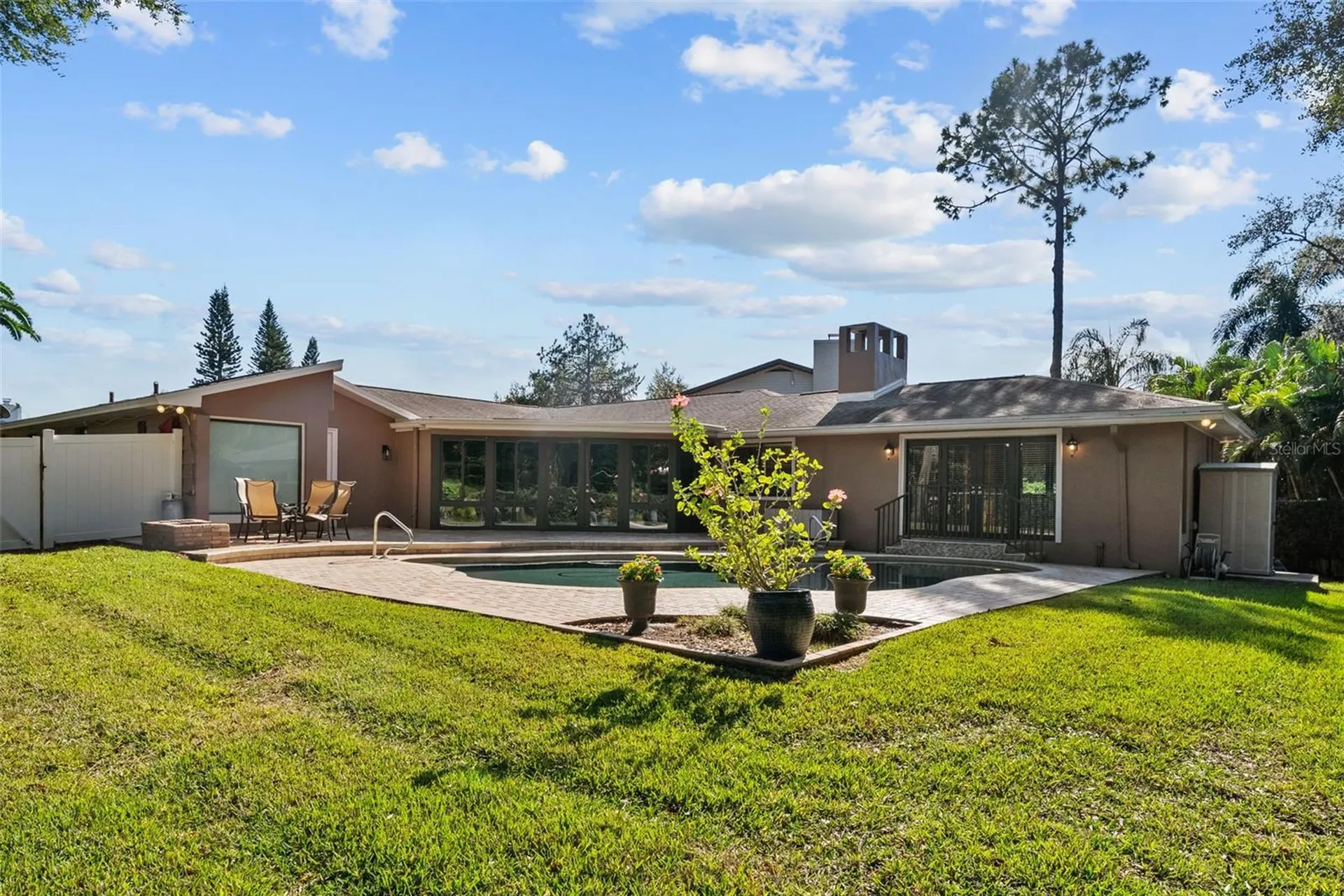 2943 Whisper Lane N Clearwater FL 33762