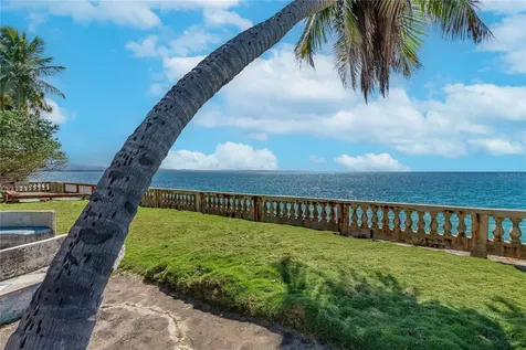 Bo Barrero Rincon PR 00677
