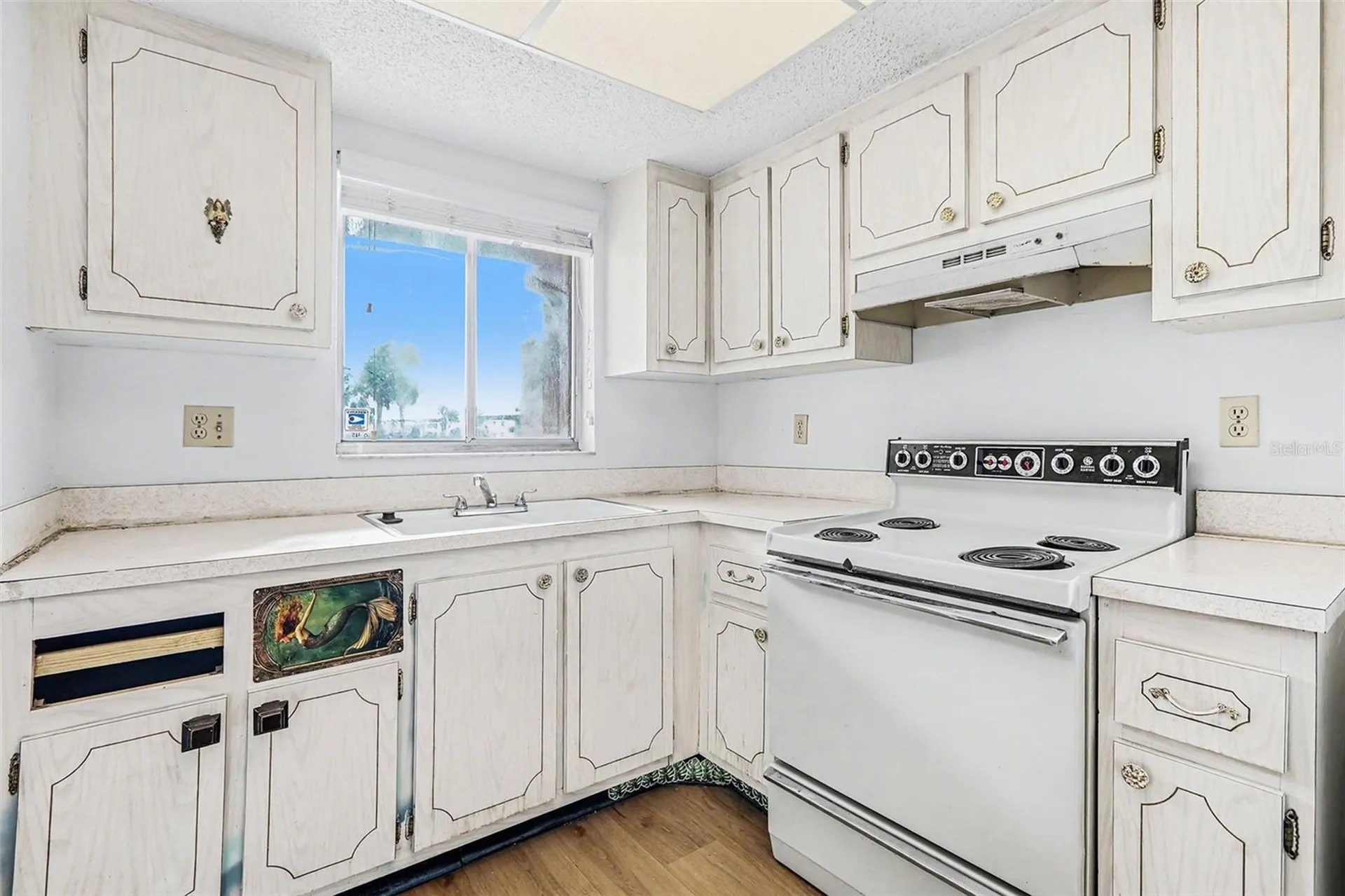 3723 Lake Bayshore Drive Bradenton FL 34205
