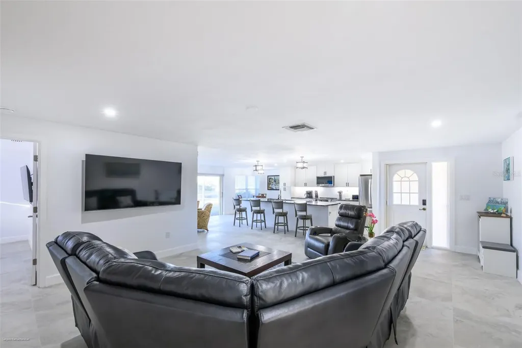 149 Crescent Drive Punta Gorda FL 33950