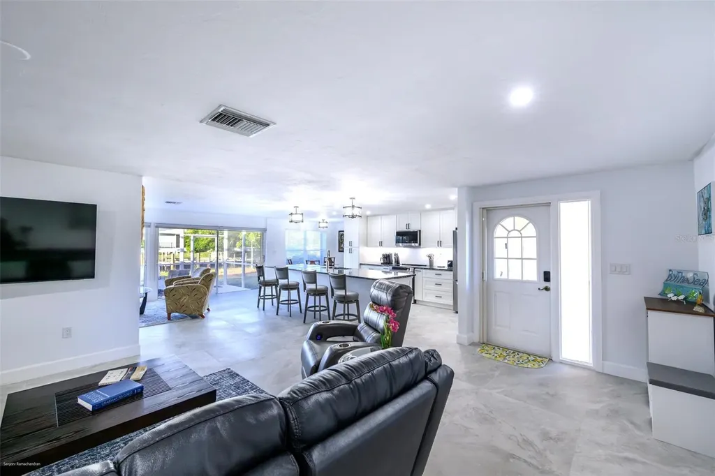 149 Crescent Drive Punta Gorda FL 33950