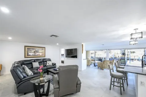 149 Crescent Drive Punta Gorda FL 33950